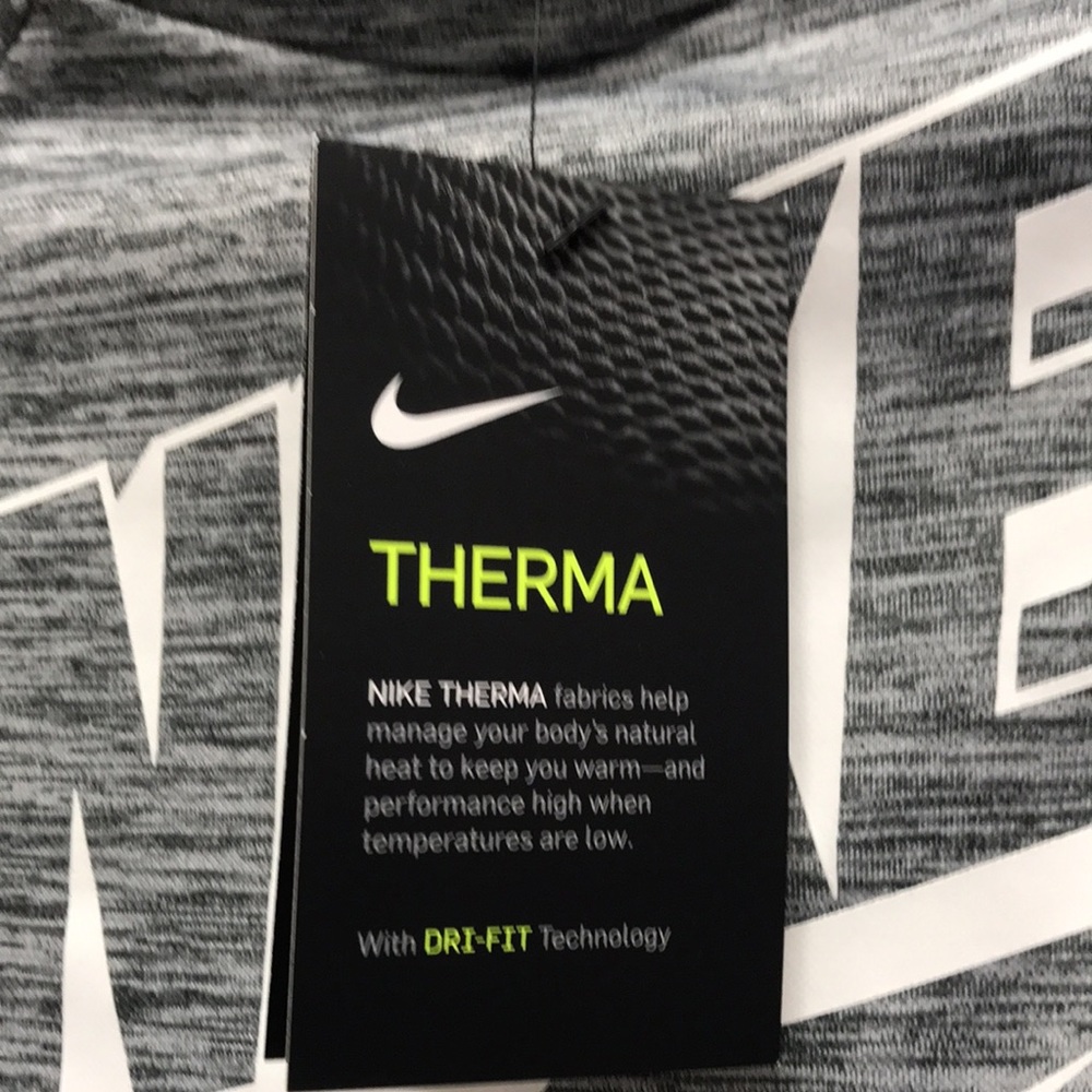 Nike Boy’s Therma Sportwear Pullover Hoodie - Picture 3 of 5